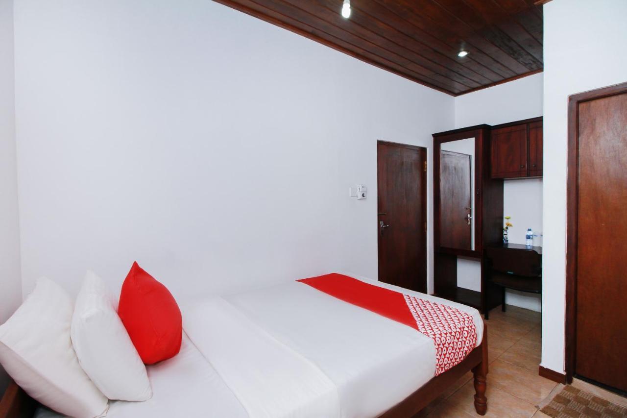 גאלה Hotel Aradhana מראה חיצוני תמונה
